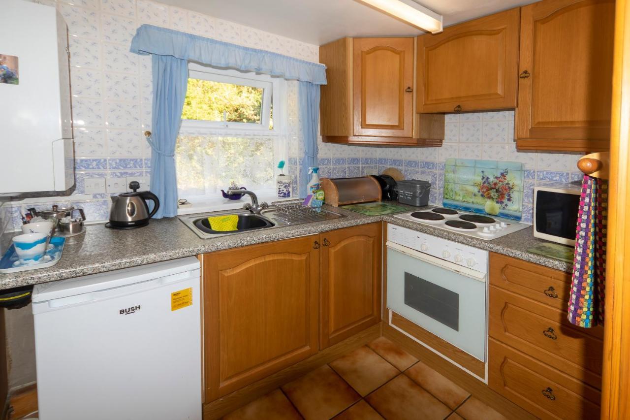 Rosebud Cottage Romantic Cottage For A Couple Fishguard Exteriör bild
